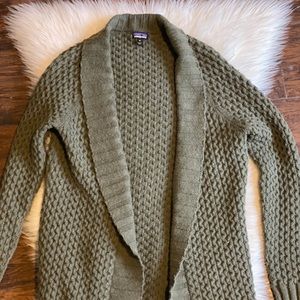 Women’s Patagonia cardigan